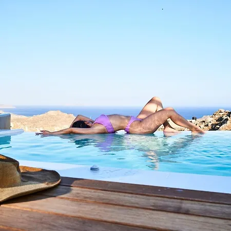 Teal Rock Mykonos 別荘 アノ・メラ