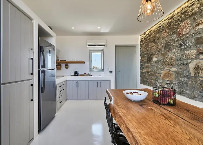 Teal Rock Mykonos Дом отдыха Ано Мера