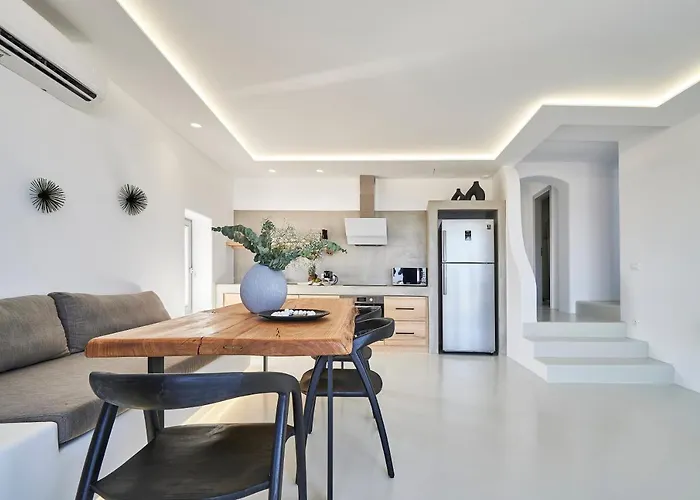 Teal Rock Mykonos بيت للعطل