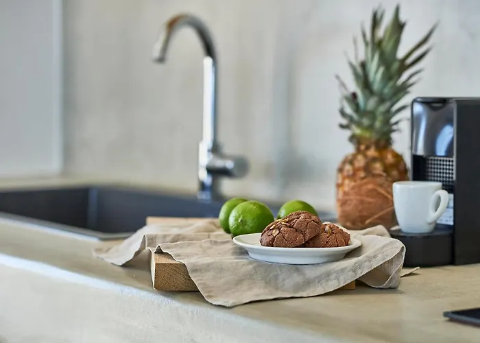 Teal Rock Mykonos بيت للعطل