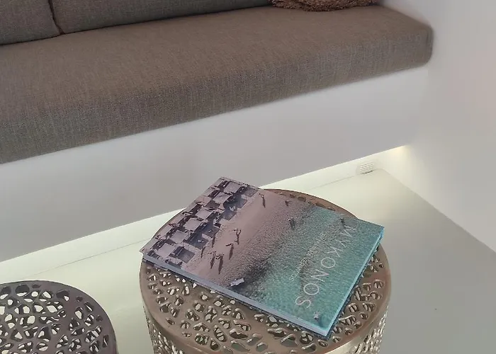 Teal Rock Mykonos أنو ميرا